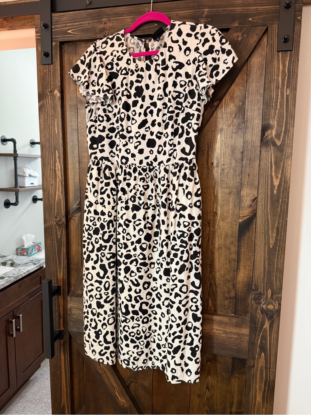 Who What Wear Black and White Leopard Print Casual Dress